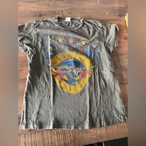 MadeWorn Guns and Roses Graphic Band T-Shirt Size S